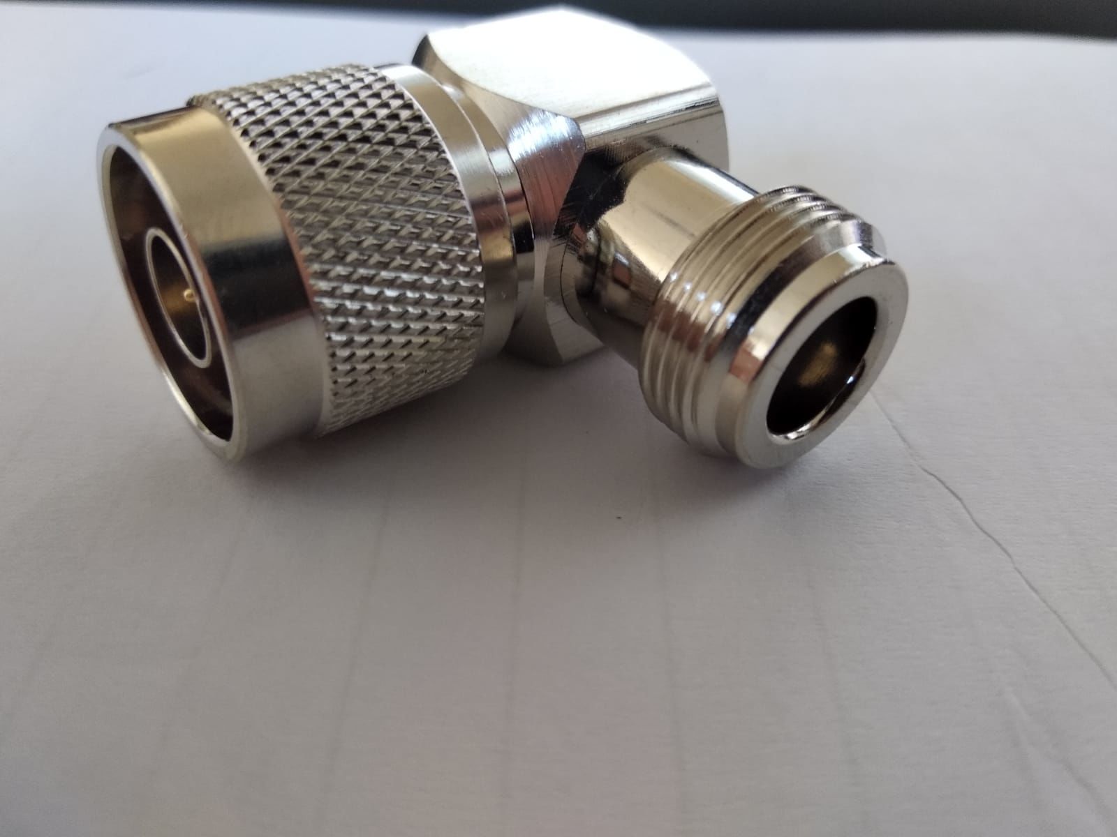 N Type male - N Type female  90 Derece Köprü Konnektörü