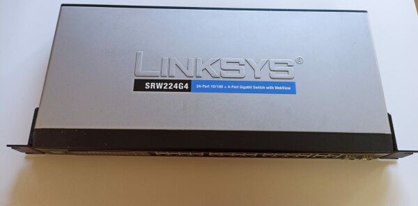 Cisco SRW224G4 24-port 10 100 + 4-port Gigabit Switch